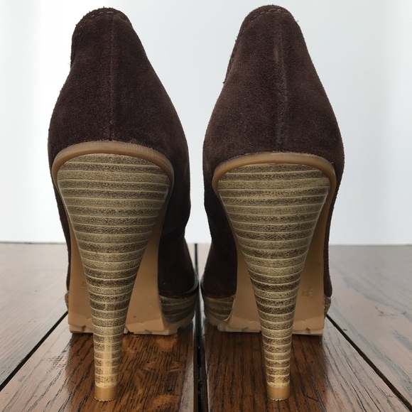 Elegant Brown Suede Women's Heels - Picture 6 of 8